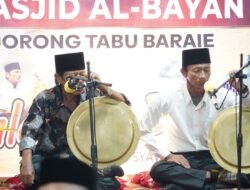 Salawaik Dulang Dilaksanakan Oleh Jamaah Masjid Al Bayan Dihadiri Bupati