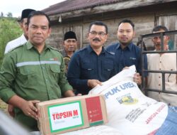 TINGKATKAN EKONOMI MASYARAKAT, KOPERASI KAMPUANG SARUGO DAPATKAN BANTUAN PUPUK DAN PESTISIDA