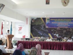 BUKA SOSIALISASI PENYULUHAN PELAKU USAHA, BUPATI : PEMERINTAH BERKOMITMEN MEMBERIKAN KEMUDAHAN PERIZINAN USAHA