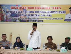 BUKA SOSIALISASI DAN BIMTEK IMPLEMENTASI PERIZINAN PELAKU USAHA, BUPATI SAFARUDDIN : PEMERINTAH BERUPAYA MEMBERIKAN KEMUDAHAN PERIZINAN