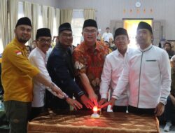 BUPATI SAFARUDDIN HADIRI PELUNCURAN PROGRAM D1 PEMBIBITAN DAN PEMBESARAN SAPI OLEH UNP, ICMI DAN BPTU-HPT
