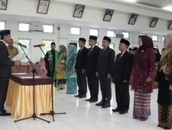 BUPATI SAFARUDDIN LANTIK DAN AMBIL SUMPAH 59 PEJABAT DI SEJUMLAH UNIT KERJA