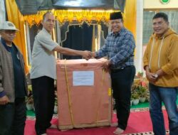 Khatam Al-Qur’an Musalla Arruhamak, YB. Dt. Parmato Alam Sumbang Hadiah Menarik