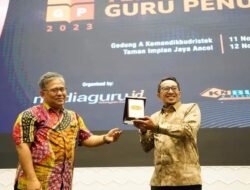 Penghargaan Penggerak Literasi Diraih Bupati Tanah Datar