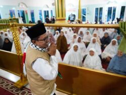 Shalat Subuh Berjamaah di Masjid Nurul Ikhlas Nan IX Salimpaung, Dihadiri Bupati Tanah Datar