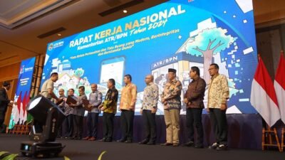 Bupati Tanah Datar Kembali Raih Penghargaan Dari Menteri ATR/BPN