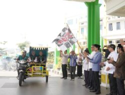 Launching Program Baliko Becs, Bupati Safaruddin Salurkan Bantuan 15 Unit Becak Baznas Limapuluh Kota