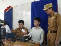 Bupati Safaruddin Pimpin Upacara Dan Hadirkan Dukcapil Goes To School di SMA 2 Harau