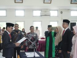 Lantik Pejabat Administrator, Pengawas, Kepala UPTD PuskesmasBupati: Terapkan Nilai BerAKHLAK dan Kembangkan Komunikasi Positif