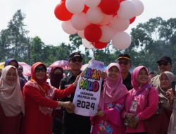 RIBUAN MASYARAKAT TUMPAH RUAH DI GEBYAR PAUD LIMA PULUH KOTA