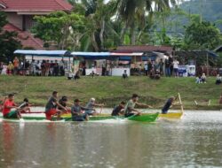 Meriahkan Idul Fitri, Pemuda Nagari Taluak Gelar Pacu Biduak