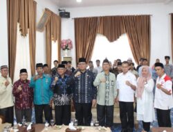Calon Ulama Muda Terima Bantuan Pendidikan Dari BAZNAS Tanah Datar