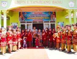 Launching SMP N 1 Tanjung Baru dan SMP N 1 Lintau Buo Sebagai Sekolah Binaan Bundo Kanduang