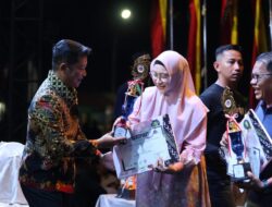 Kapolres Kuansing AKBP Raden Ricky Pratidiningrat Turut Sukseskan Penutupan Festival Pacu Jalur 2025