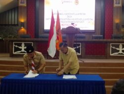 Bawaslu Mentawai dan Kwarcab 0315 Tandatangani MoU Penguatan Partisipasi Pengawasan Pemilu