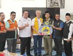 Pemkab Bulukumba Serahkan Bantuan Untuk Korban Bencana di Tanah Datar