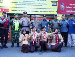 Bupati Tanah Datar Tinjau Posko Lebaran