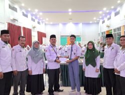 UPZ MAN 2 Padang Salurkan Zakat Rp70,5 Juta kepada 115 Siswa