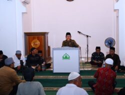 Kunjungi Masjid Darul Hikmah, Wali Kota Payakumbuh Serahkan Bantuan dan Ajak Warga Lawan Narkoba