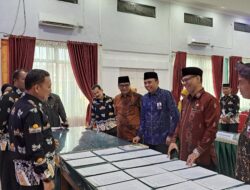 Kakanwil Kemenag Sumbar Tinjau Ujian Madrasah di MAN 2 Padang
