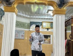 Bupati Kuansing Sampaikan Pesan Ukhuwah dan Pembangunan Saat Sholat Idulfitri di KHS