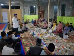 Bupati Tanah Datar Buka Puasa Bersama Masyarakat dan Anak Yatim di Masjid Nurul Iman Batubulek
