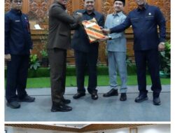 Penyampaian Pidato Pengantar Bupati Terhadap Ranperda Tentang Perubahan Kedua atas Peraturan Daerah Nomor 4 Tahun 2016 Pembentukan dan Susunan Organisasi Perangkat Daerah Kabupaten Kuantan Singingi di Sidang Paripurna DPRD