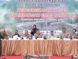 Wakapolda Riau Dalam konferensi Pers Digelar di PT KTBM Tentang Kebijakan “Zero PETI”