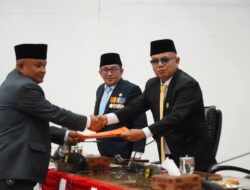 DPRD Sampaikan Rekomendasi Atas LKPj Bupati Tanah Datar Tahun 2025 Dalam Paripurna