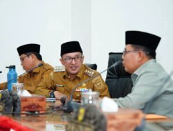 Tanggapan Atas Pertanyaan Fraksi di DPRD Tanah Datar Dijawab Bupati Tanah Datar