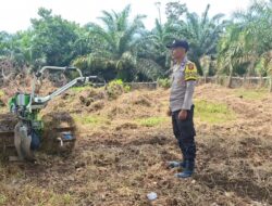 Polsek Logas Tanah Darat Cek Kesiapan Lahan Jagung di Desa Rambahan untuk Dukung Swasembada Pangan 2026