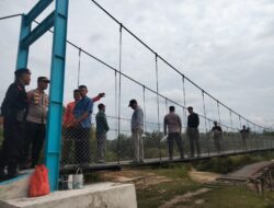 Polsek Kuantan Tengah Lepas Personel Brimob dan Teknisi Usai Rampungkan Pembangunan Jembatan Merah Putih Presisi