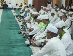 Polres Kuansing Amankan Kepulangan Jamaah Haji Kabupaten Kuansing Tahun 2026 di Masjid Agung Ar-Raudhah