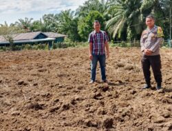 Polisi Cinta Petani, Polsek Benai Koordinasi Persiapan Penanaman Jagung Pipil di Desa Pulau Lancang