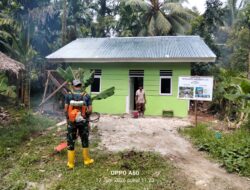 RTLH Milik Bapak Hilarius Rampung, Satgas Bakti TNI AD untuk Rakyat Lakukan Pembersihan Lingkungan