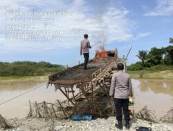 Polsek Pangean Tertibkan Aktivitas PETI di Desa Tanah Bekali, Tiga Rakit Dimusnahkan