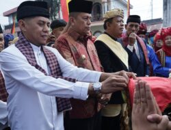 Ketua DPRD Payakumbuh Buka Tradisi Baadok-Adok, Tegaskan Komitmen Lestarikan Adat Minangkabau