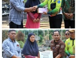 Sekda Meranti Serahkan Bantuan untuk Guru Korban Kebakaran di Rangsang