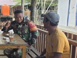 Babinsa Koramil 01/Sikabaluan Gelar Komsos Bersama Mitra Karib, Bahas Harga dan Mutu Buah Pisang