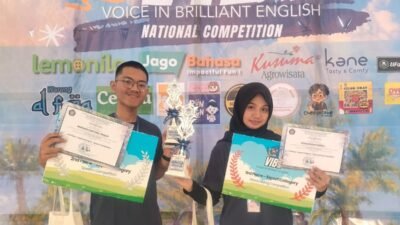 Dua Murid MAN 1 Kota Padang Raih Juara Nasional Voice In Brilliant English di Malang