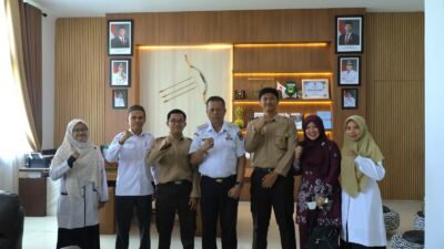 Lepas Dua Pelajar SMA Raudhatul Jannah Berlaga di OPSI Nasional, Wawako: Jaga Semangat, Percaya Diri dan Tampilkan yang Terbaik