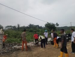 Sampah Proyek Berserakan di Belakang RSUD Mentawai, Dinas Turun Tangan