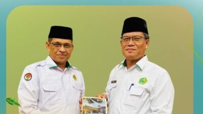 Kakanwil Kemenag Sumbar Apresiasi Buku Kemenag Agam dalam Angka, Terobosan Perdana di Sumbar